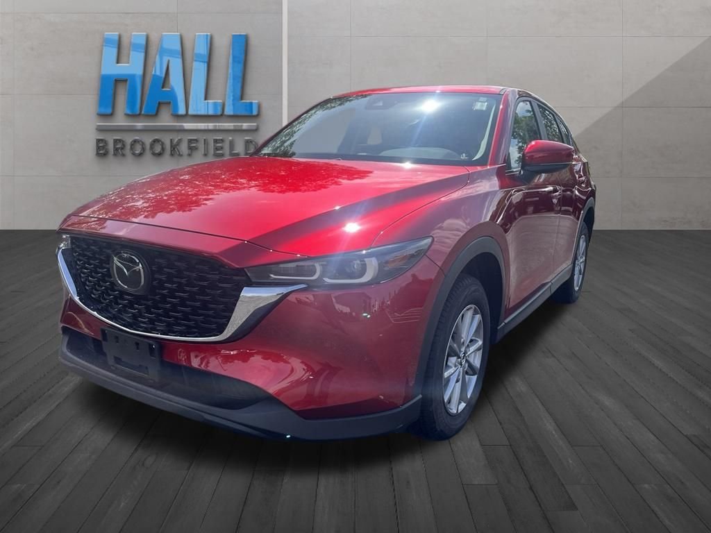 2023 Mazda CX-5 S Preferred package Auto AWD's photo