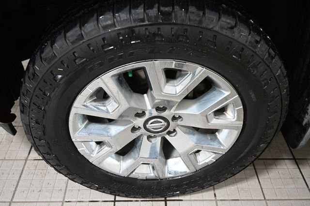 Used 2021 Red Nissan SL image 18