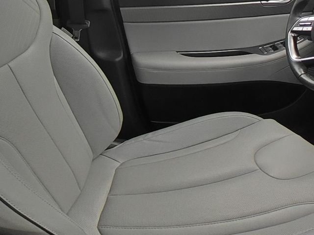 Used 2023 White Hyundai SEL image 37
