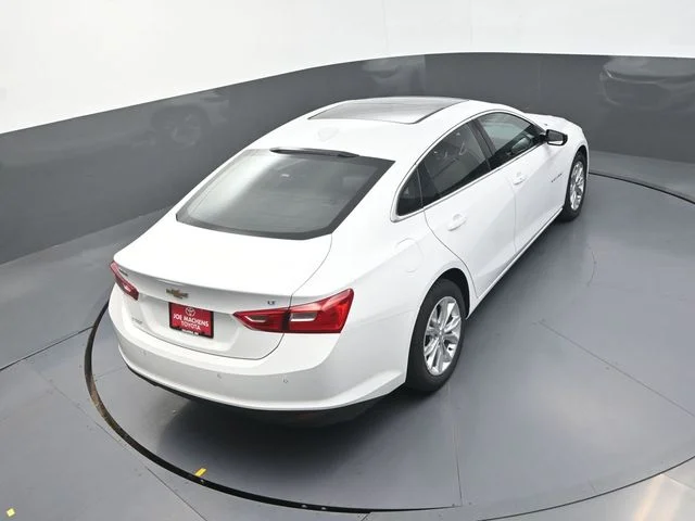 Used 2024 White Chevrolet LT image 30