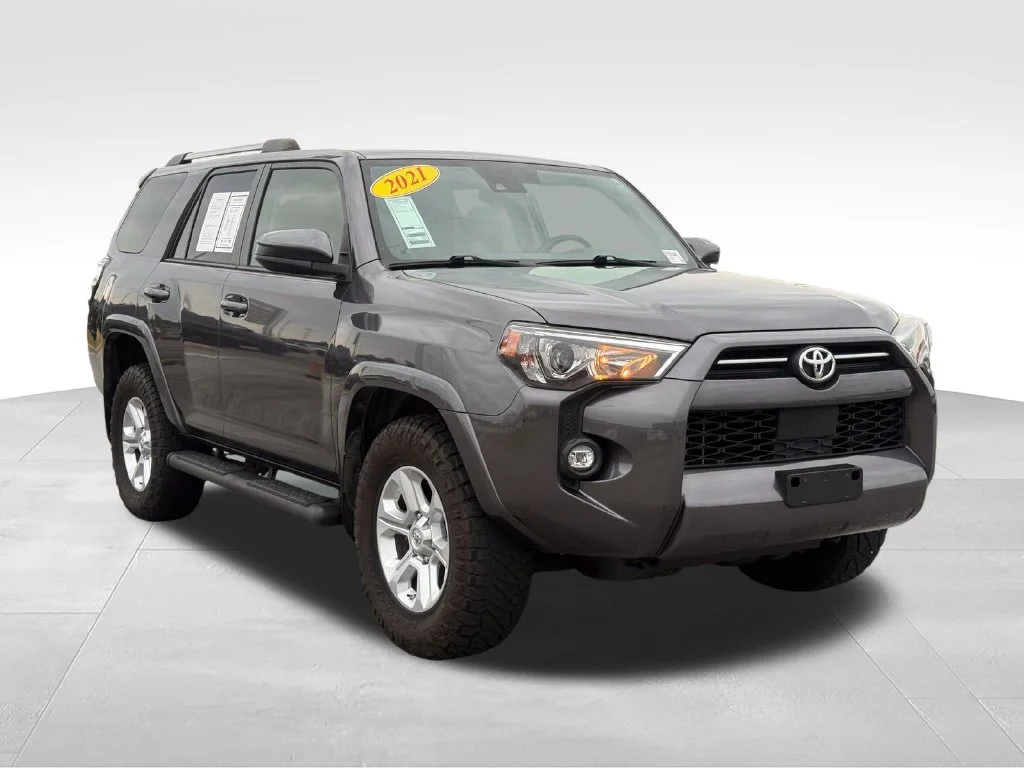 Used 2021 Gray Toyota SR5 image 31