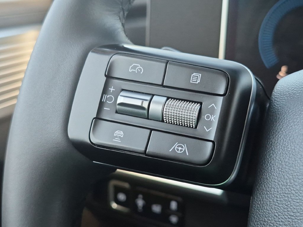 Certified Used 2025 Gray Hyundai XRT image 15