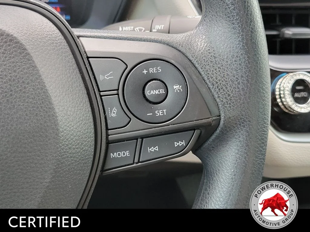 Used 2022 Silver Toyota LE image 27