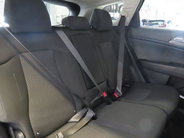 2025 Kia Sportage LX - Photo 24