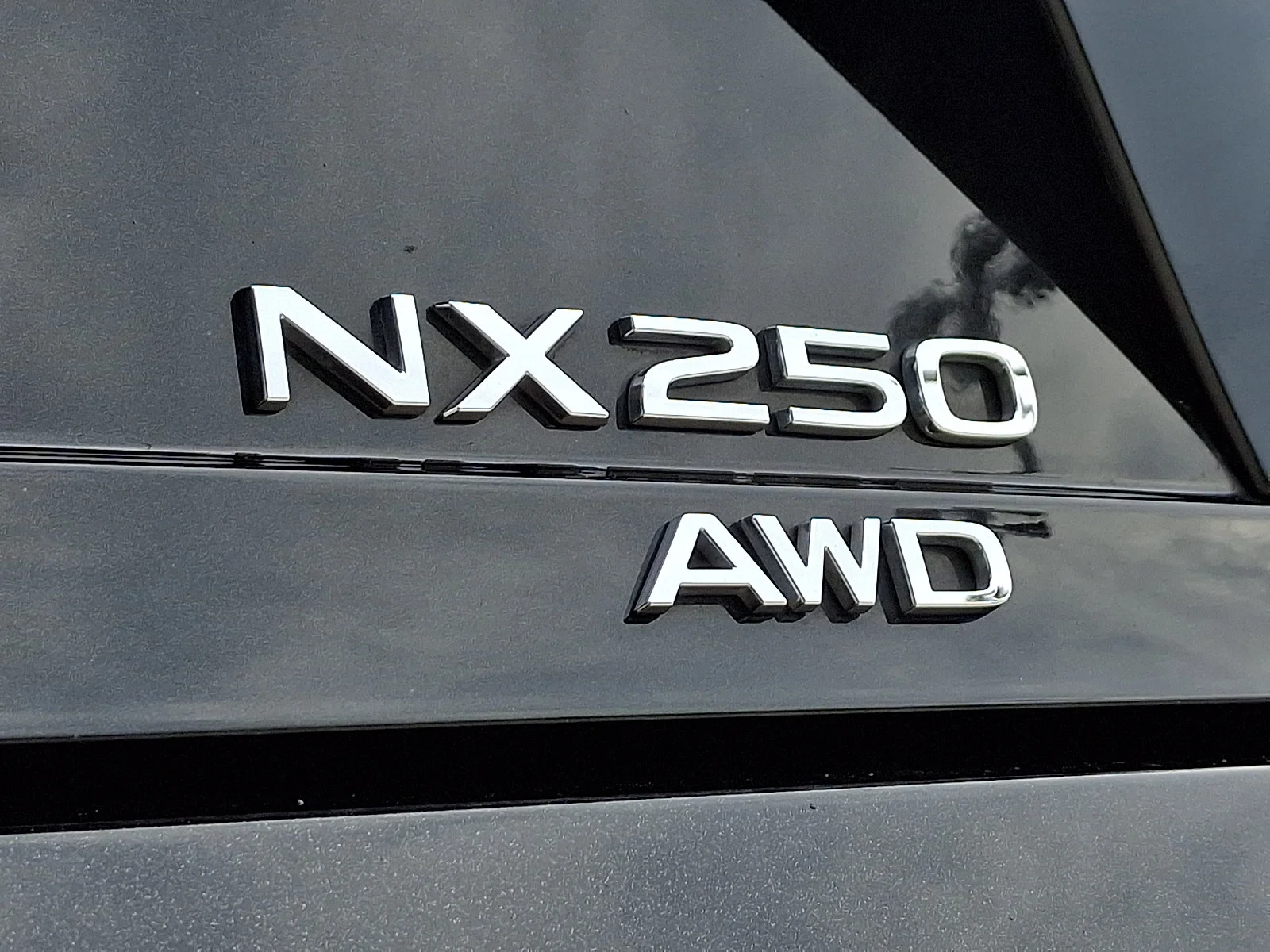 2025 Lexus NX 250 - Photo 30