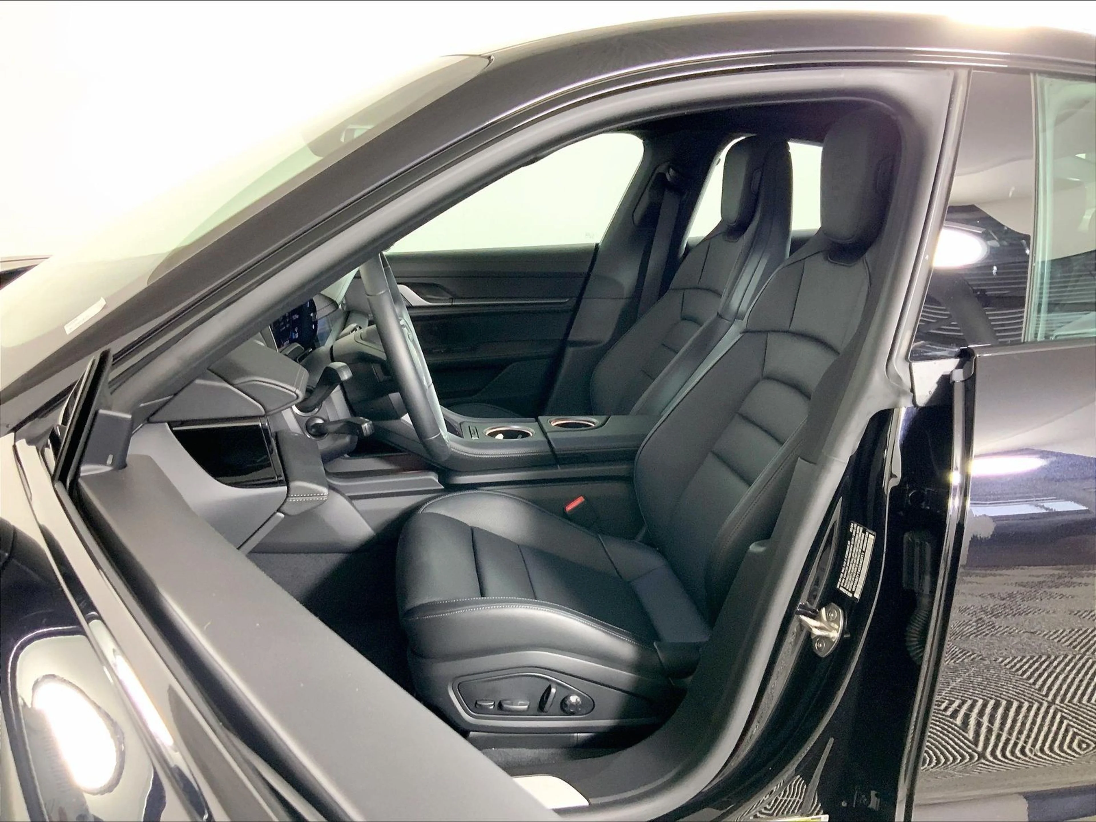 Used 2025 Black Porsche 4S image 4