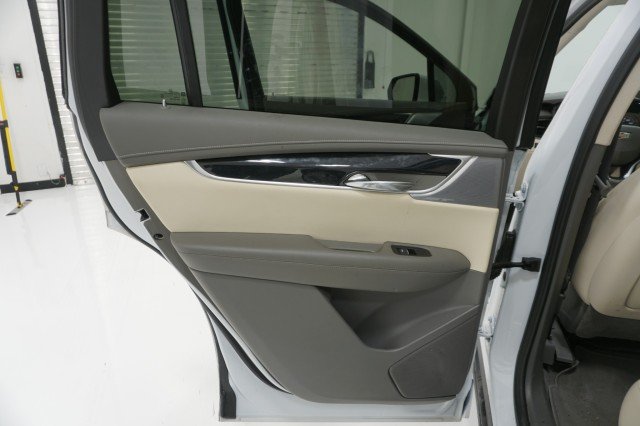 Used 2025 WHITE Cadillac FWD Premium Luxury image 25