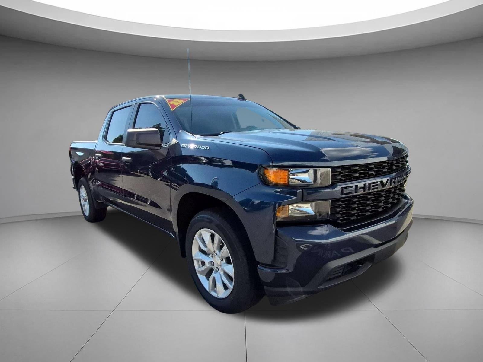 Used 2022 Northsky Blue Metallic Chevrolet Custom image 7