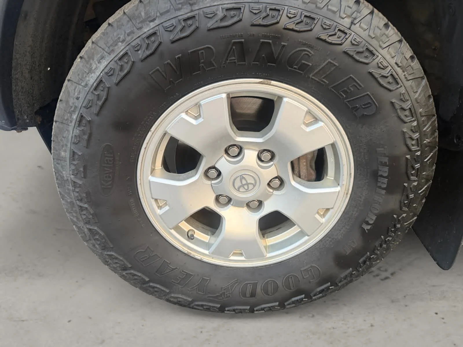 Used 2013 Magnetic Gray Metallic Toyota  image 11