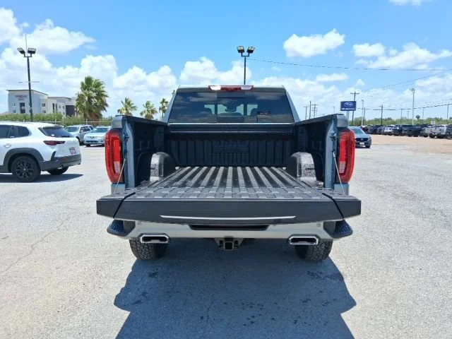 2026 GMC Sierra 1500 AT4 - Photo 6