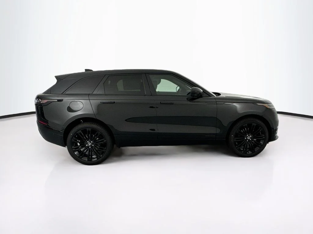 New 2026 Black Land Rover Belgravia Edition image 4
