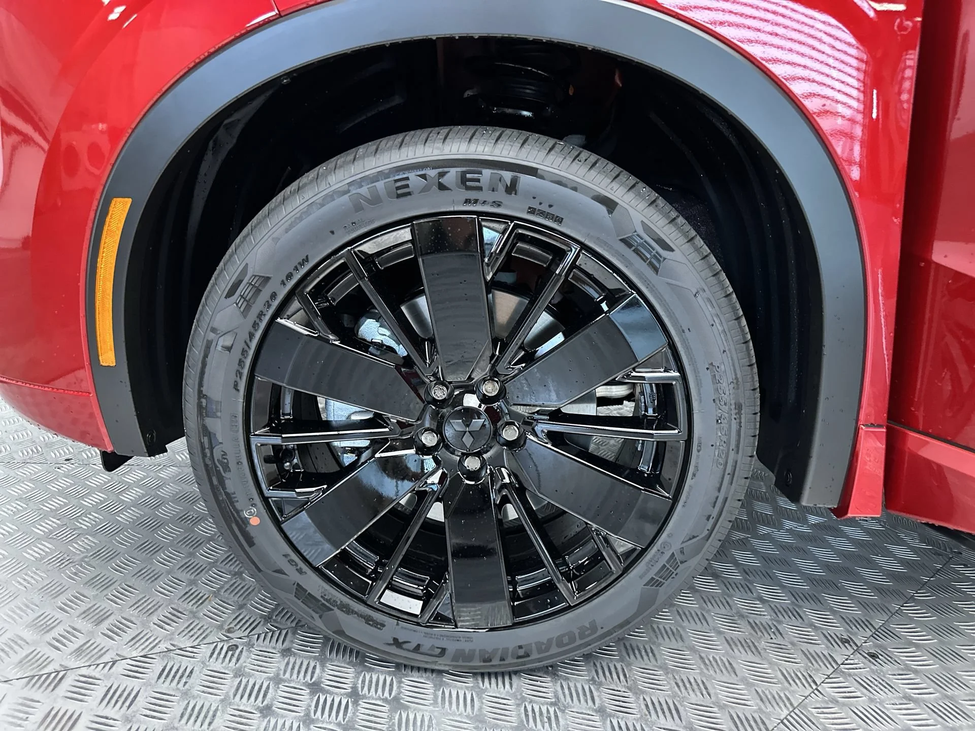 New 2026 Red Diamond Mitsubishi BLACK EDITION S-AWC image 26
