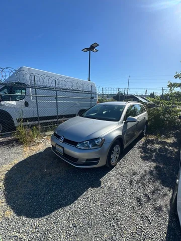 2016 Volkswagen Golf SportWagen S