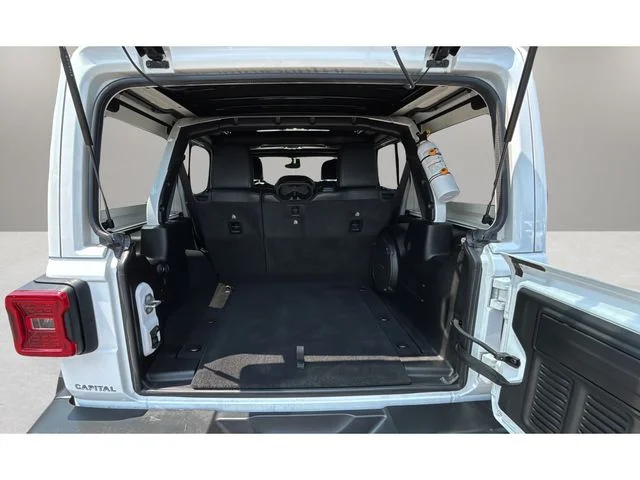 Used 2022 White Jeep Unlimited Rubicon image 24