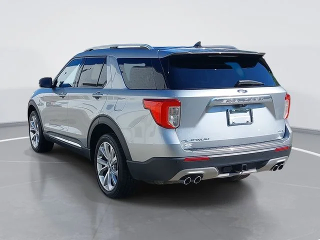 Used 2022 Silver Ford Platinum image 5