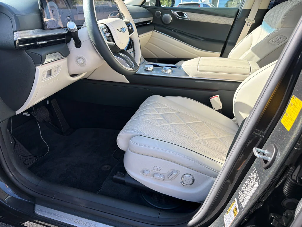 Used 2025 Green Genesis 3.5T Prestige image 9