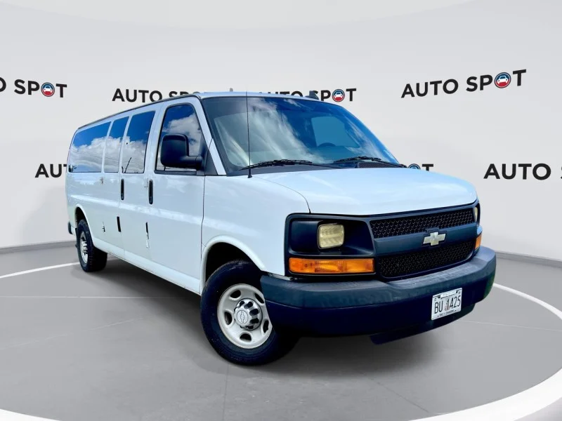 2016 Chevrolet Express Passenger LS