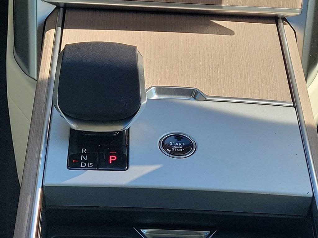 New 2026 Charente Grey Land Rover SE image 20