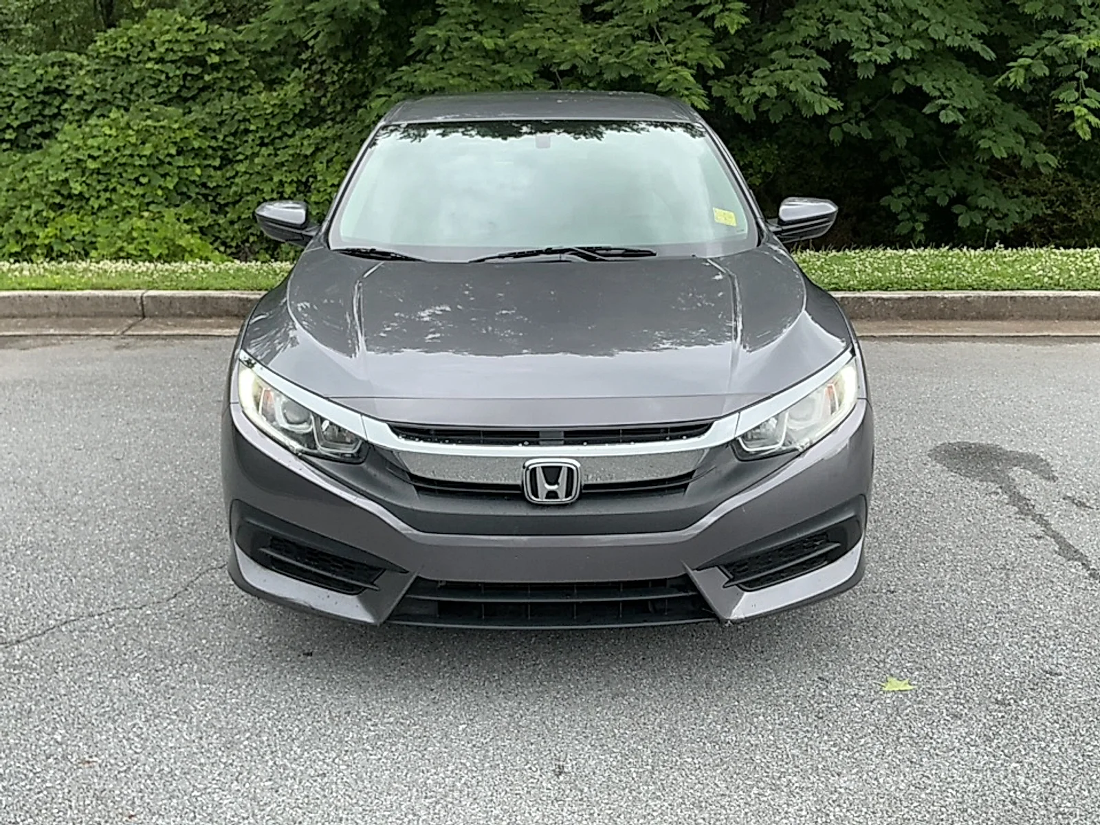 Used 2018  Honda LX image 15