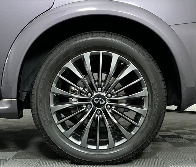 Used 2024 Gray INFINITI Premium Select image 10