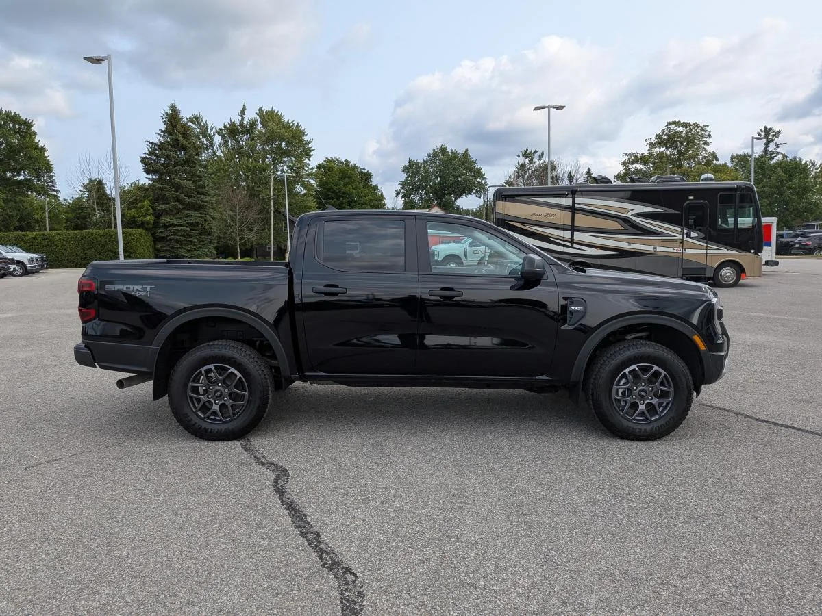 New 2025 Black Ford XLT image 4