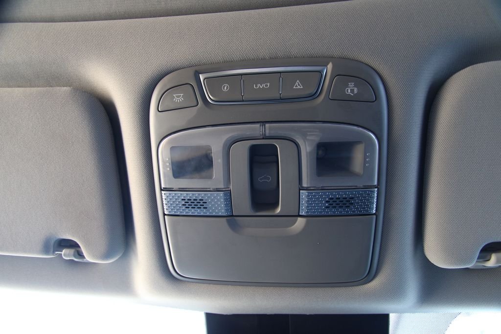 Used 2020 Purple Kia EX image 34