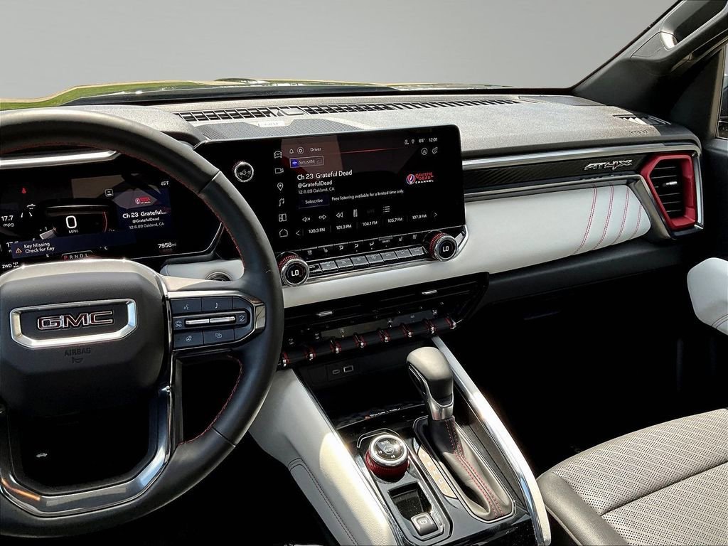 2024 GMC Canyon AT4X - Photo 12