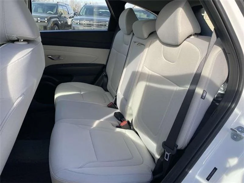 Used 2025 Serenity White Pearl Hyundai SE image 12
