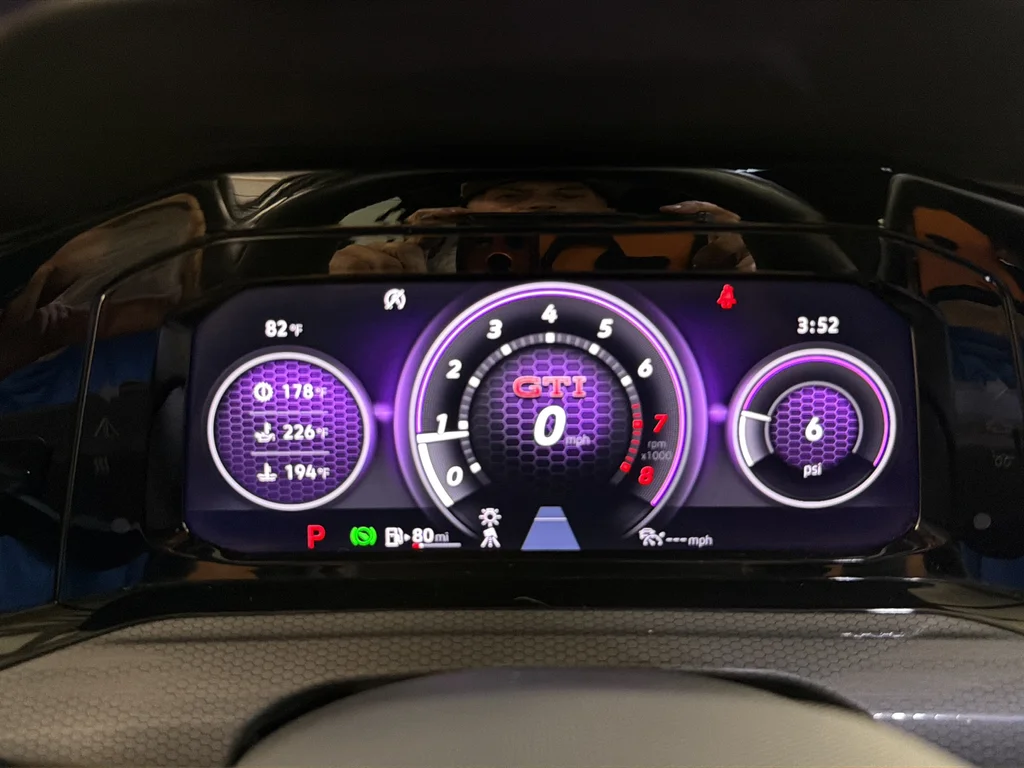 2024 Volkswagen Golf GTI S - Photo 12