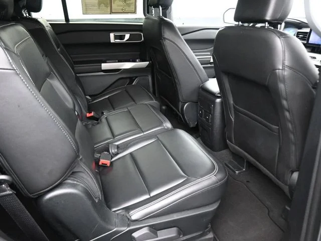Used 2024 Silver Ford XLT image 22