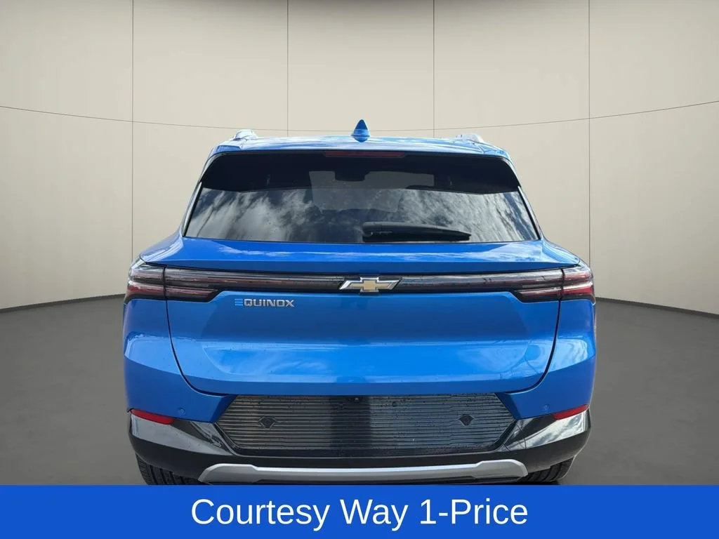 Used 2024 Riptide Blue Metallic Chevrolet 2LT image 8