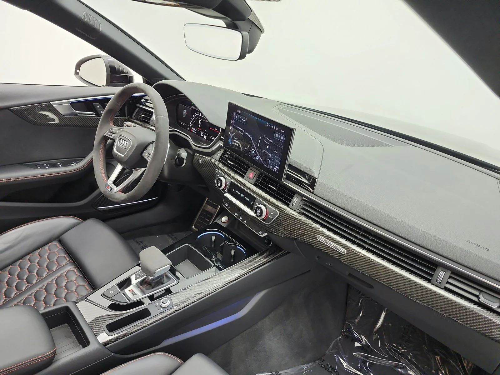 Used 2024 Daytona Gray Pearl Effect Audi 2.9 TFSI quattro image 19