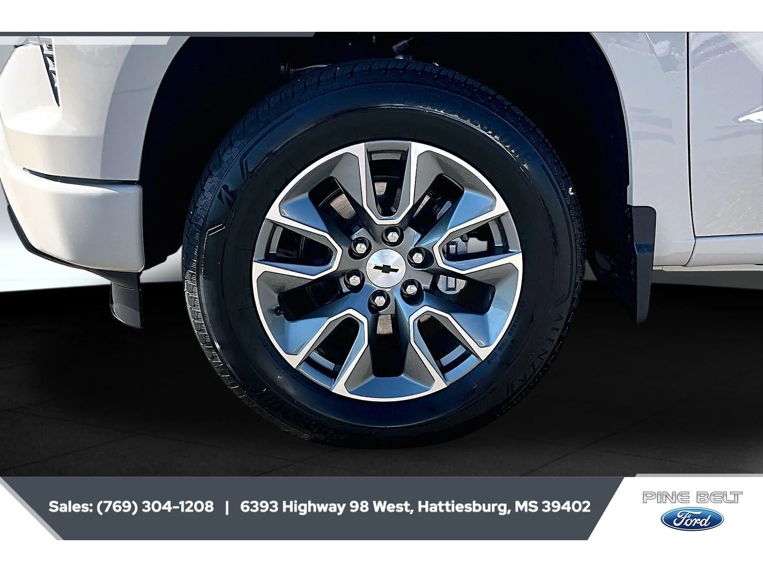 Used 2026 White Sands Chevrolet RST image 7