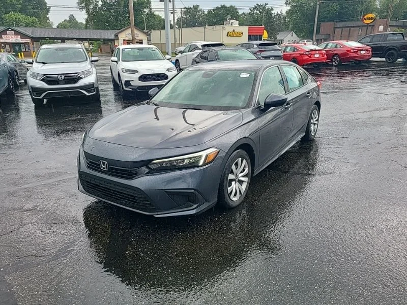 Used 2024  Honda LX image 2
