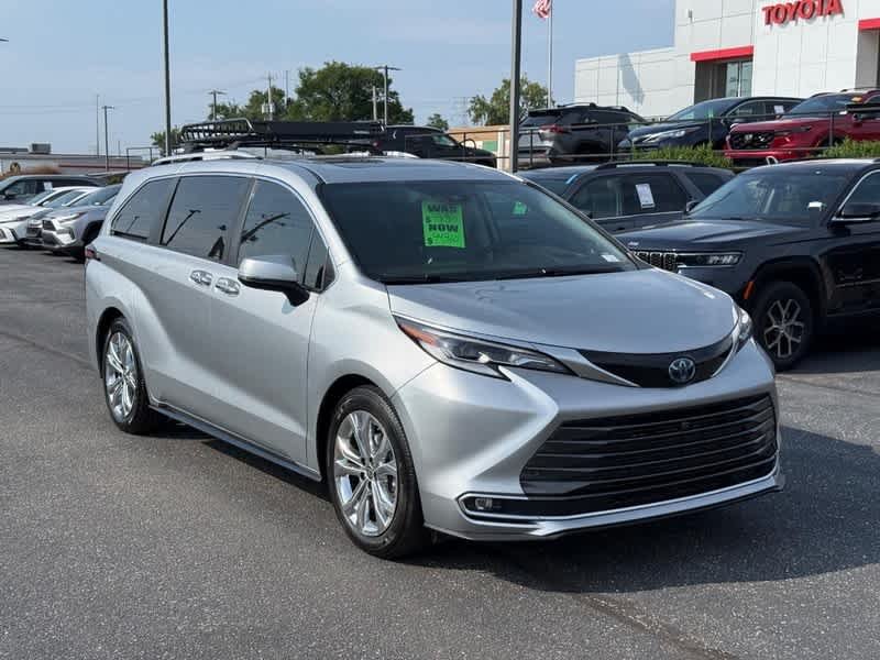 Pre-Owned 2021 Toyota Sienna XSE in Indianapolis #Z1701 | O'Brien