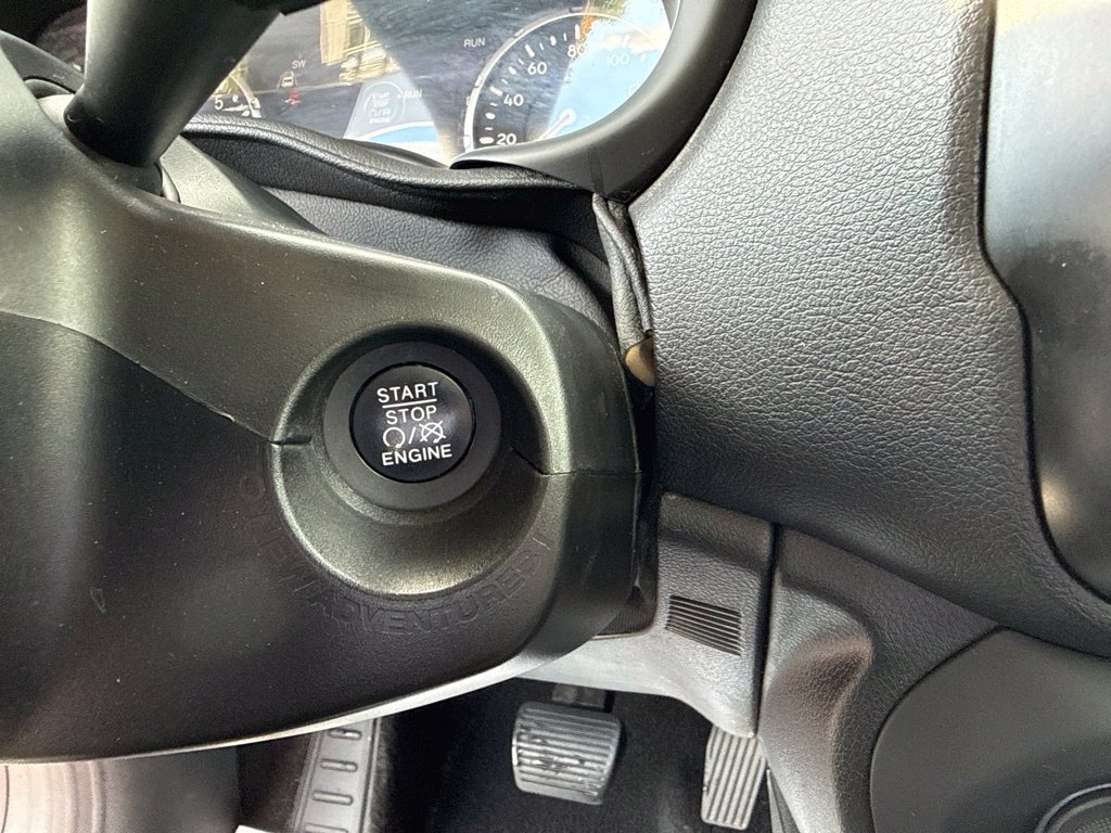 Used 2022 Red Jeep Trailhawk image 29