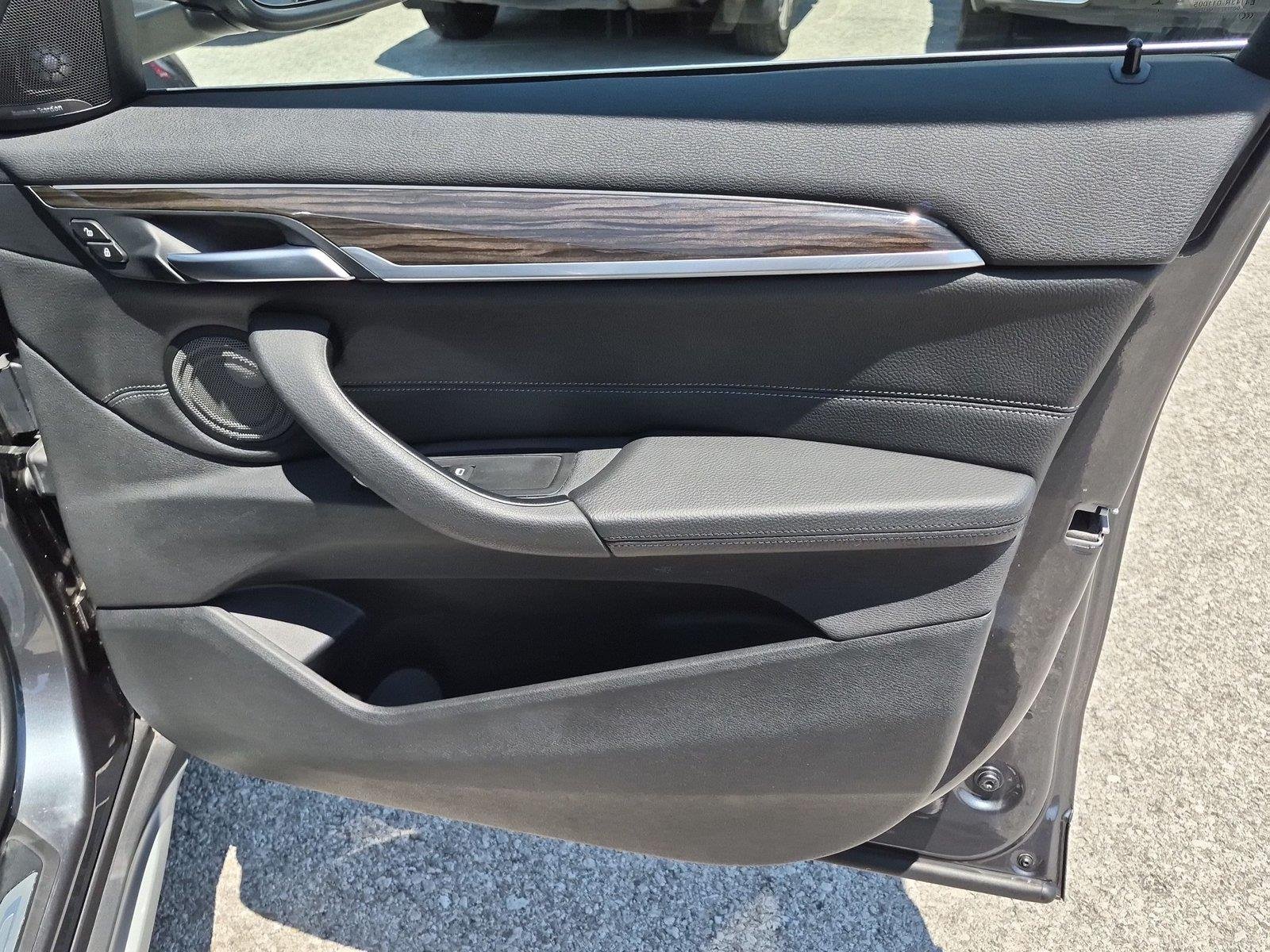 Used 2018 Mineral Gray Metallic BMW xDrive28i image 38