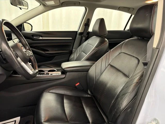 Used 2023 Gray Nissan 2.5 SR image 9