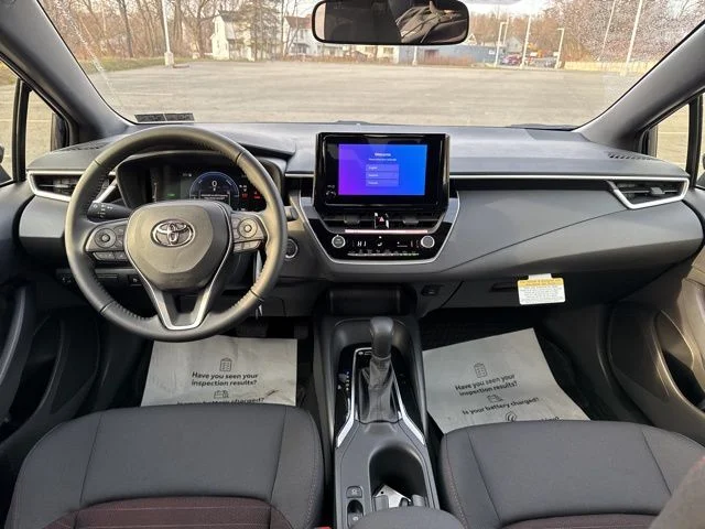 2026 Toyota Corolla SE - Photo 16
