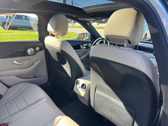 Used 2018 Silver Mercedes-Benz C 300 image 22