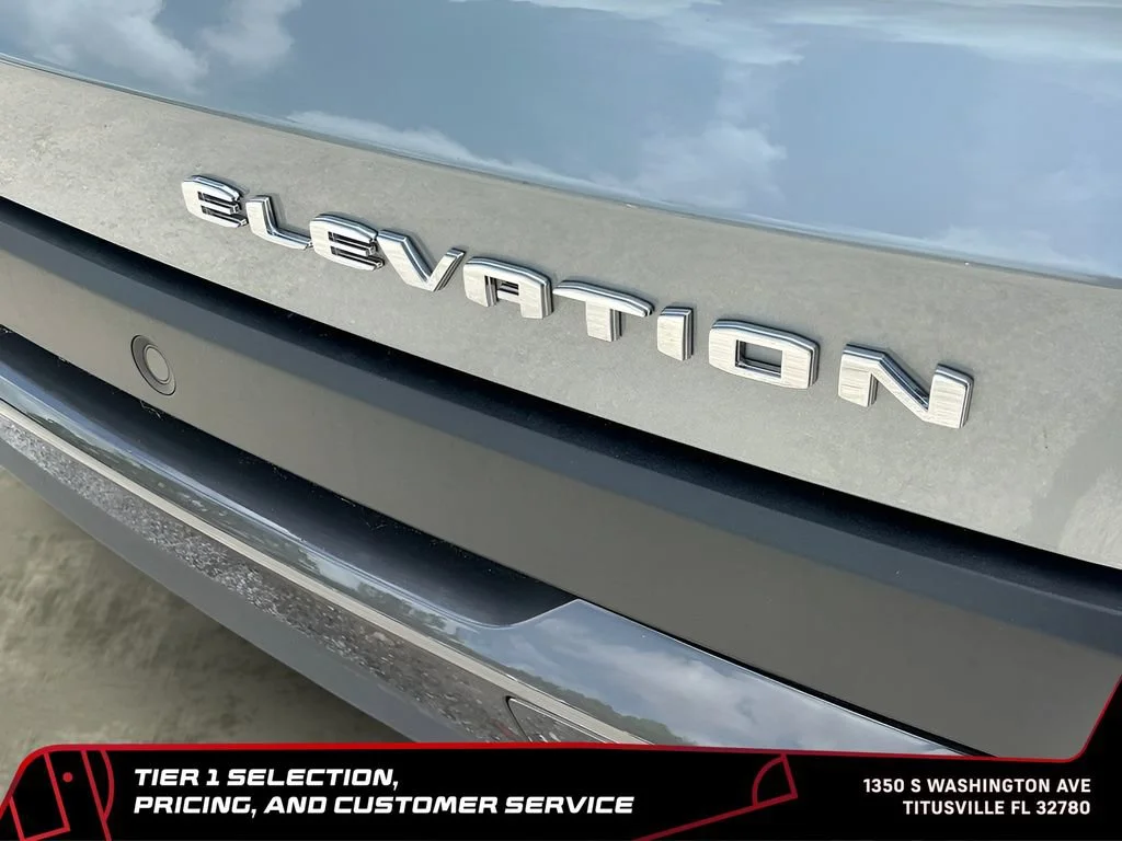 New 2026 Sterling Metallic GMC Elevation image 15