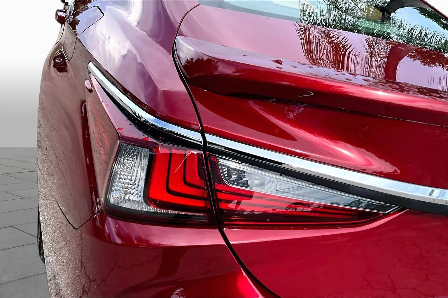 Used 2019 Matador Red Mica Lexus Ultra Luxury image 29
