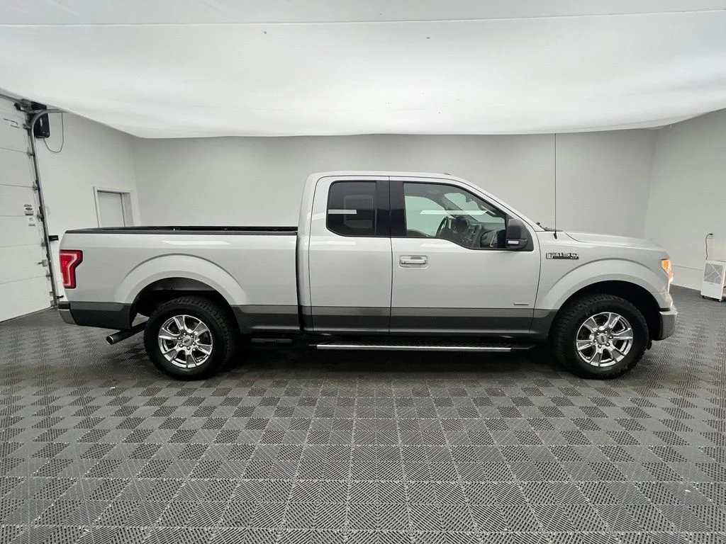 Used 2015  Ford XLT image 7