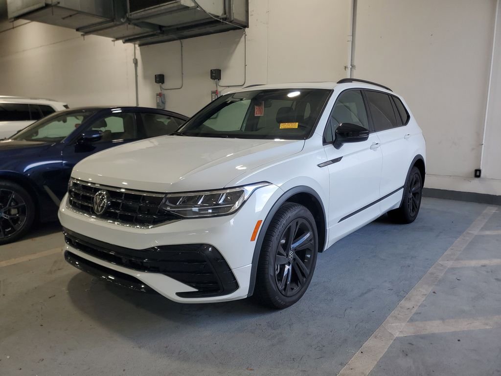 2024 Volkswagen Tiguan SE R-LINE BLACK