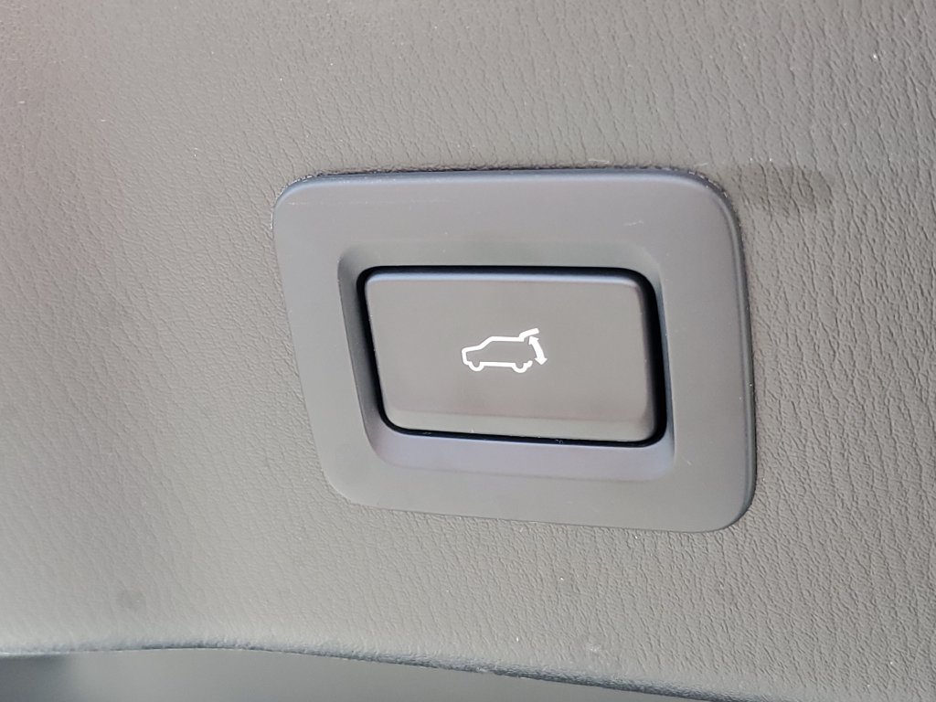 Certified Used 2025 White Mazda 2.5 Turbo Signature image 10