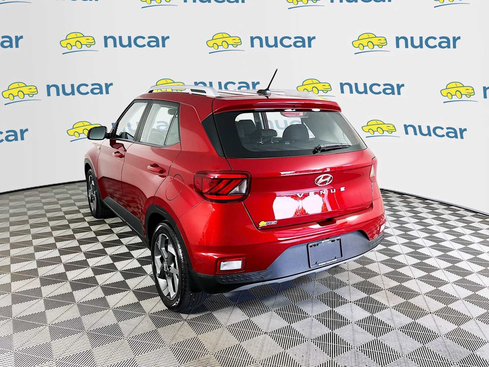 Used 2024 Ultimate Red Hyundai SEL image 5