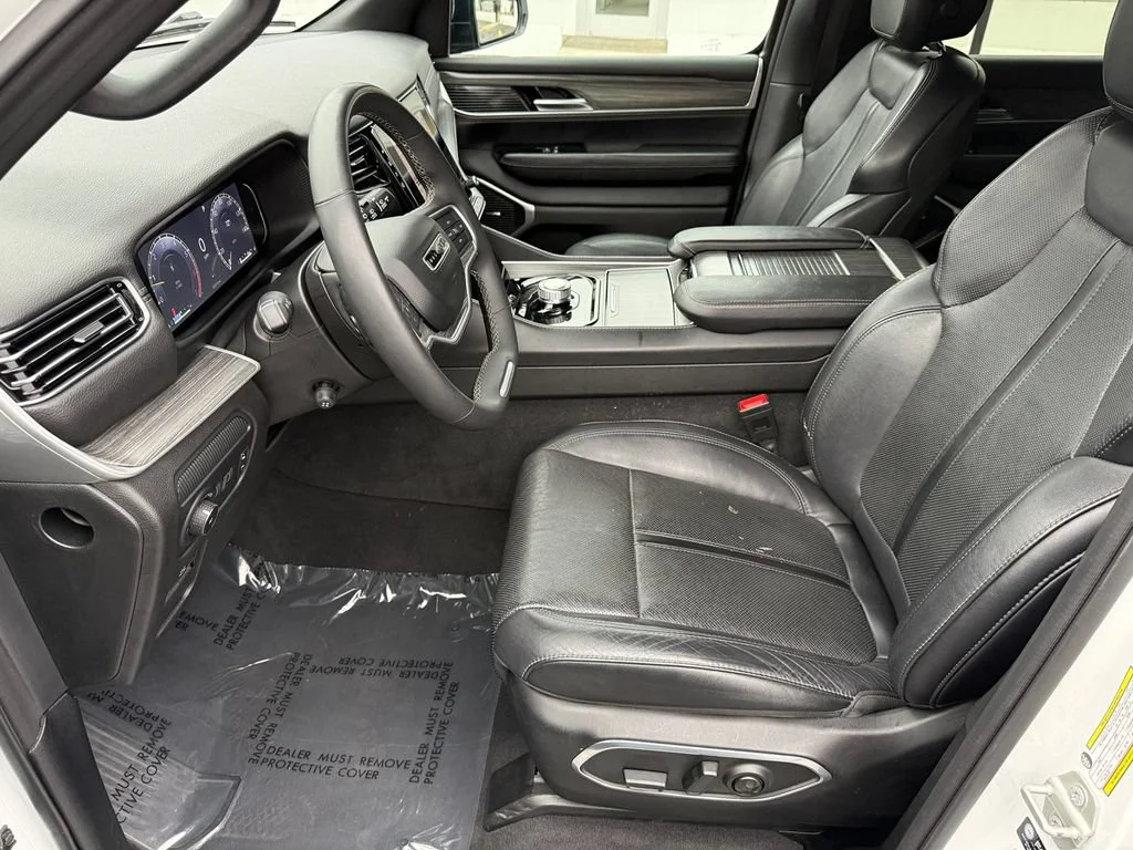 Used 2024 White Jeep Series II image 24