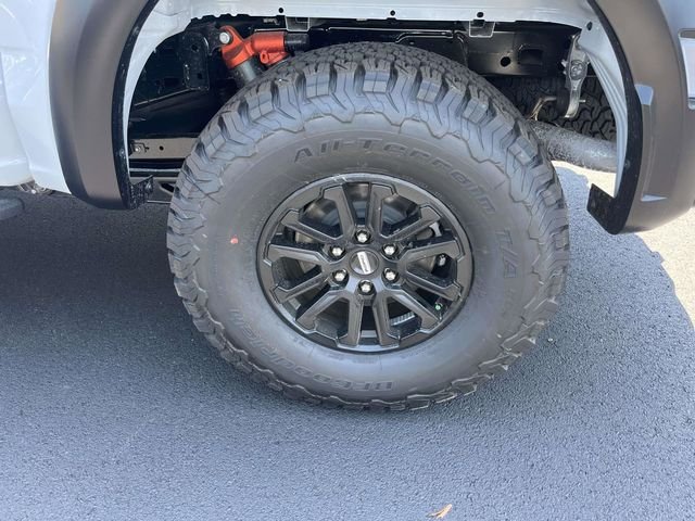 New 2026 Oxford White Ford Raptor image 4