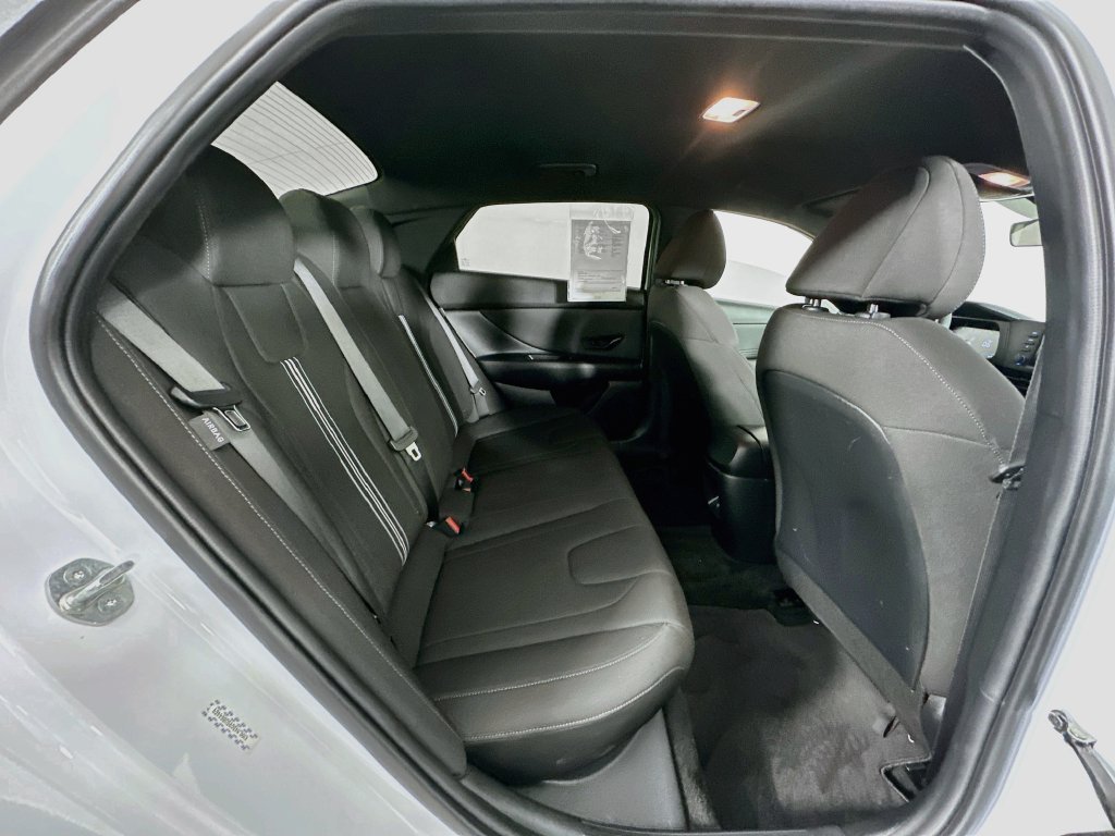 Used 2025 Serenity White Hyundai SEL Sport image 24