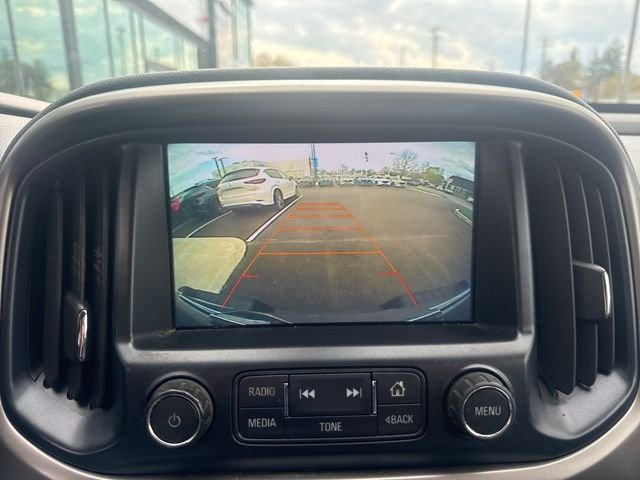 Used 2017 Black Chevrolet Z71 image 15